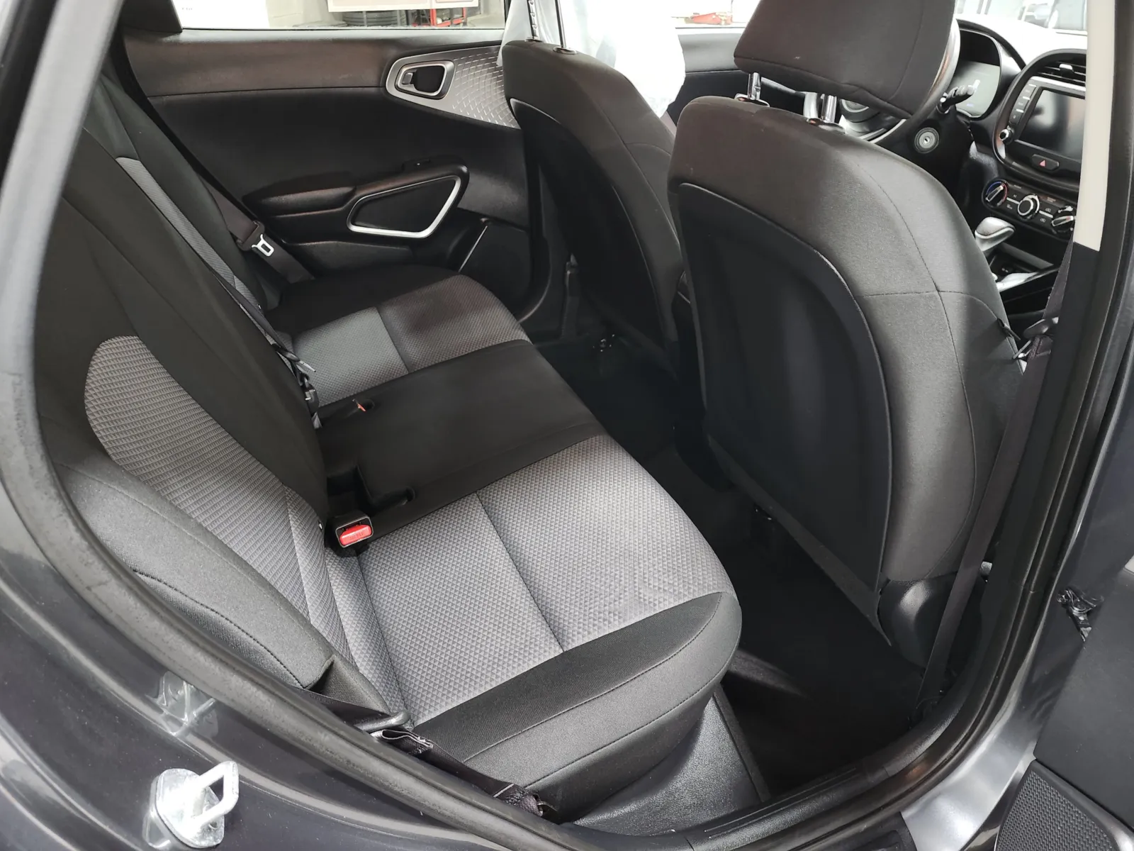 2023 Kia Soul LX - Photo 20