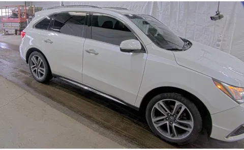 Another view of 2018 Acura MDX w/Advance/Entertainment Pkg for sale in Columbus, OH at Auto Boutique Ohio