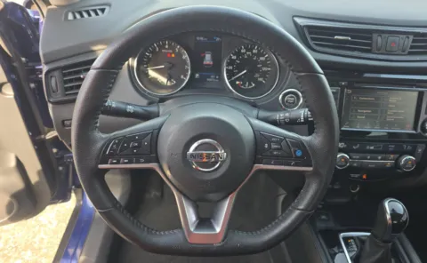 More photos of 2020 Nissan Rogue SL at Auto Boutique Ohio, OH