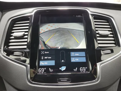 More photos of 2021 Volvo XC90 R-Design at Auto Boutique Ohio, OH