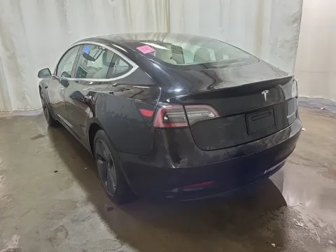 More photos of 2019 Tesla Model 3 Long Range at Auto Boutique Ohio, OH