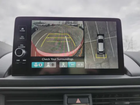 More photos of 2023 Honda Pilot Elite at Auto Boutique Ohio, OH