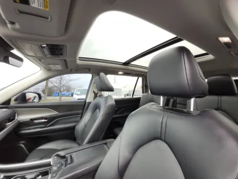 Photos of 2024 Toyota Grand Highlander Limited for sale in Columbus, OH at Auto Boutique Ohio