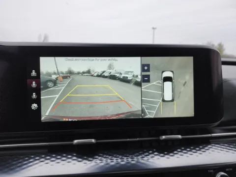 More photos of 2022 Kia Carnival SX Prestige at Auto Boutique Ohio, OH