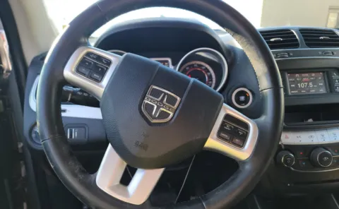More photos of 2018 Dodge Journey SE at Auto Boutique Ohio, OH