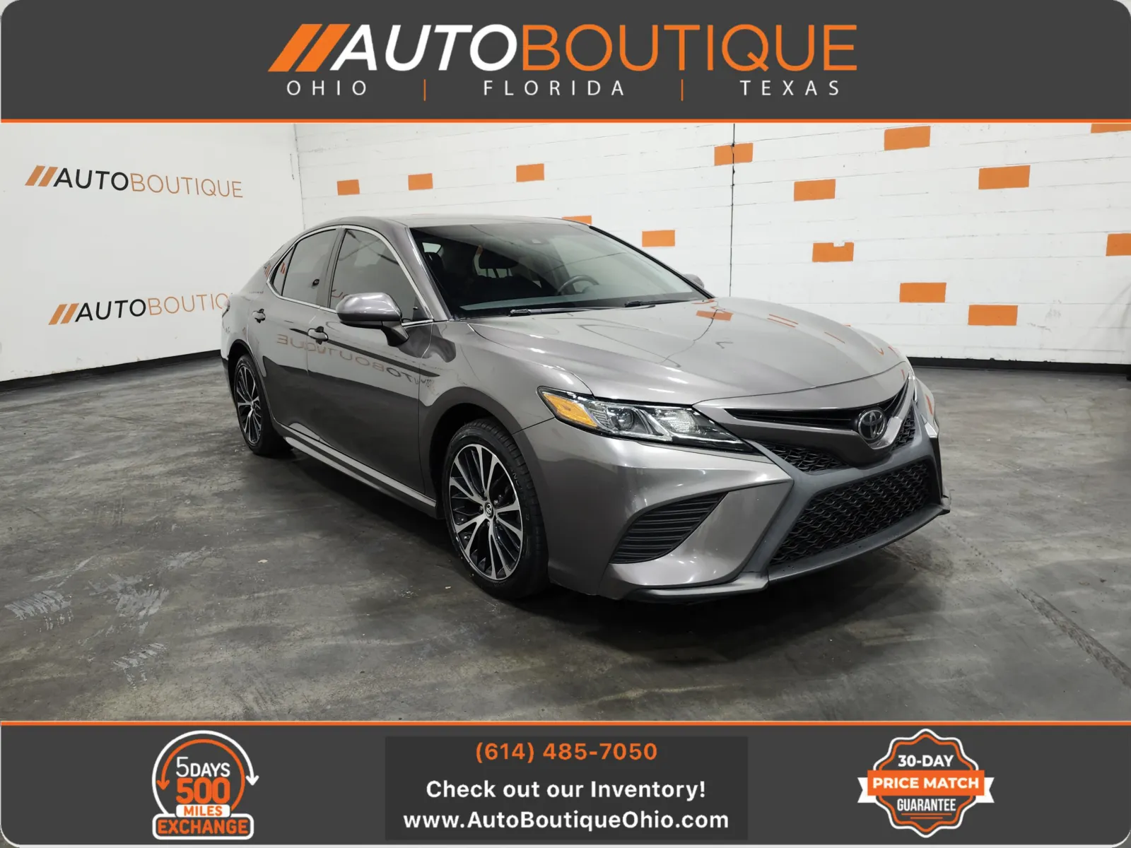 Gray 2018 Toyota Camry SE for sale in Columbus, OH