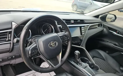 More photos of 2018 Toyota Camry SE at Auto Boutique Ohio, OH