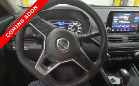 More photos of 2022 Nissan Altima 2.5 SV at Auto Boutique Ohio, OH