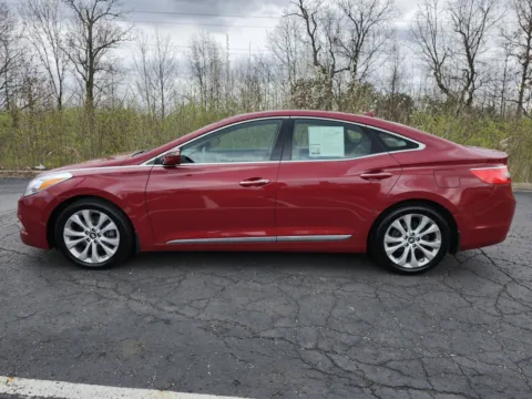 More photos of 2013 Hyundai Azera at Auto Boutique Ohio, OH