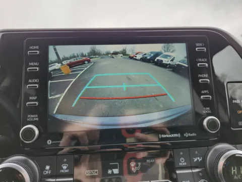 More photos of 2022 Toyota Highlander Hybrid XLE at Auto Boutique Ohio, OH