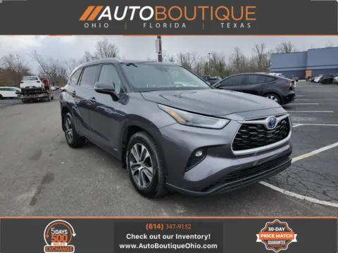 Gray 2022 Toyota Highlander Hybrid XLE for sale in Columbus, OH
