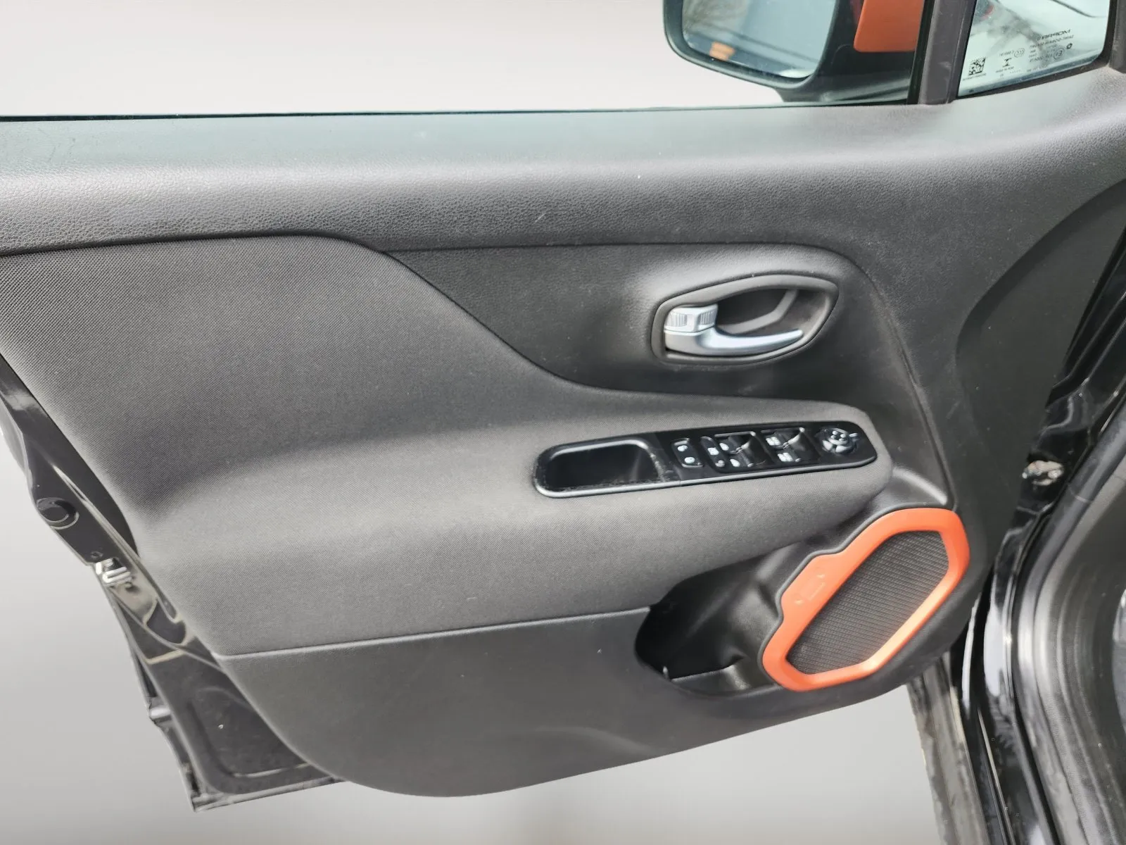 Jeep Renegade photo 21