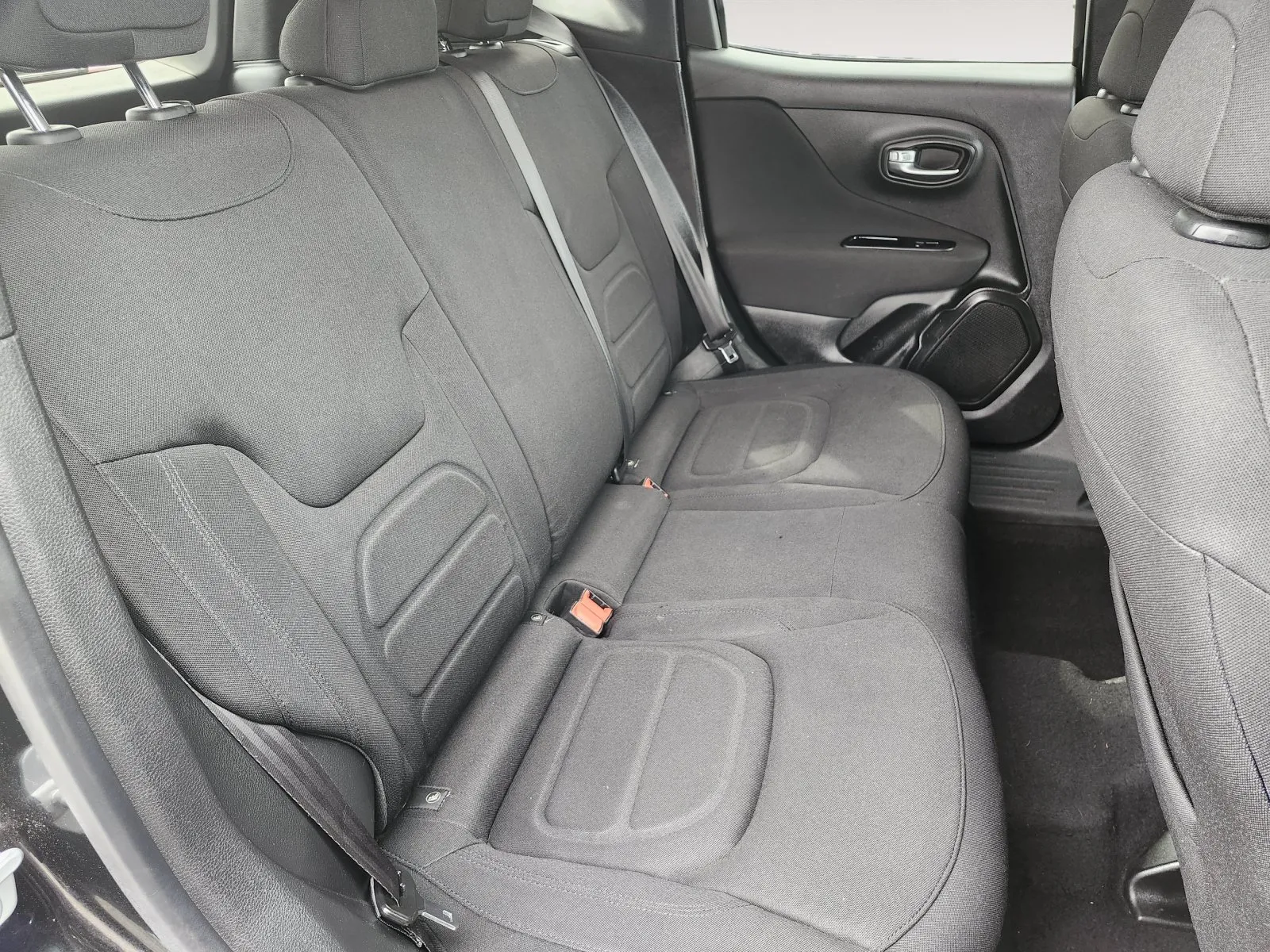 Jeep Renegade photo 17