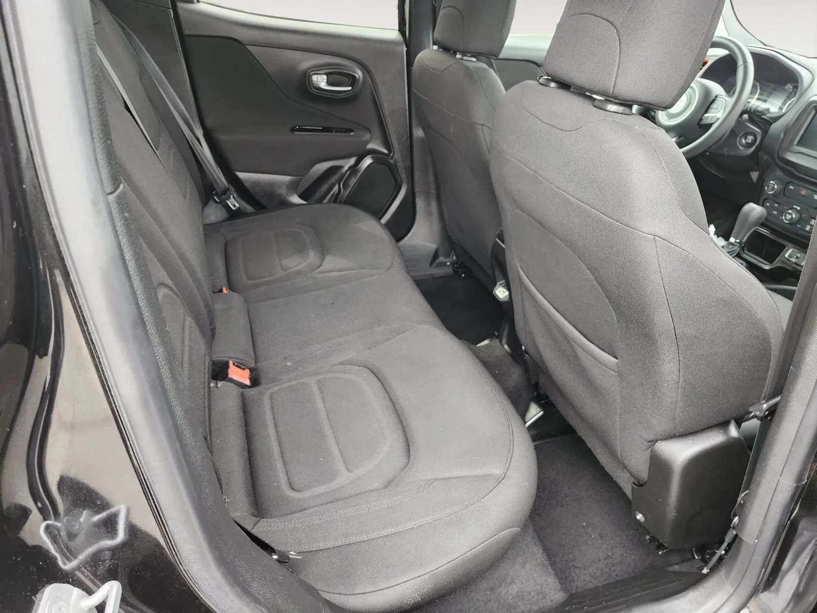 Jeep Renegade photo 18