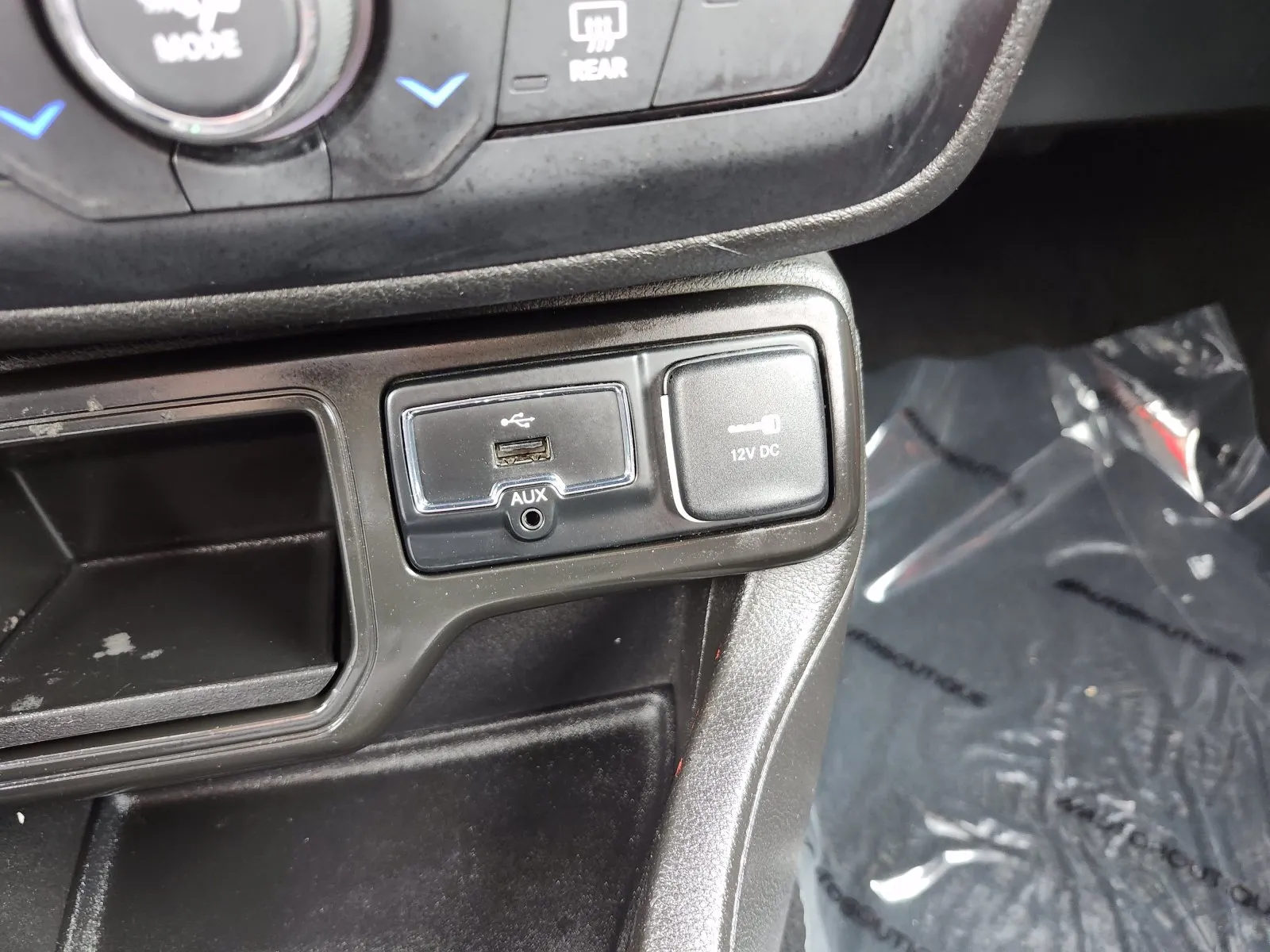 Jeep Renegade photo 8