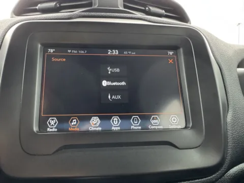 More photos of 2019 Jeep Renegade Sport at Auto Boutique Ohio, OH