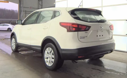 More photos of 2019 Nissan Rogue Sport S at Auto Boutique Ohio, OH