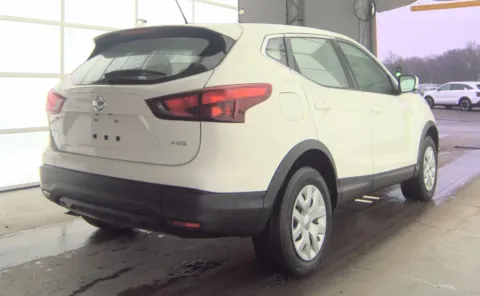 More photos of 2019 Nissan Rogue Sport S at Auto Boutique Ohio, OH