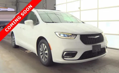 Another view of 2021 Chrysler Pacifica Hybrid Touring L for sale in Columbus, OH at Auto Boutique Ohio