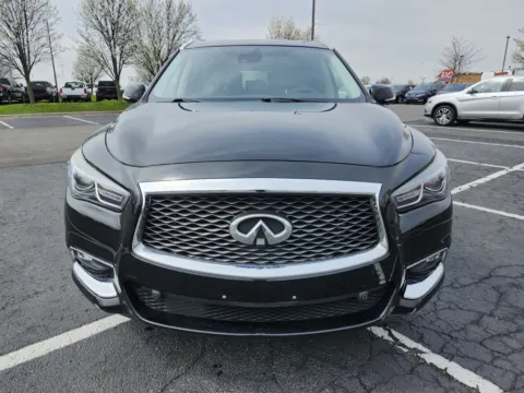More photos of 2019 INFINITI QX60 LUXE at Auto Boutique Ohio, OH