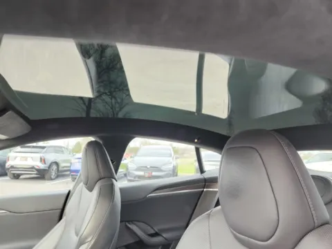 Photos of 2022 Tesla Model S for sale in Columbus, OH at Auto Boutique Ohio