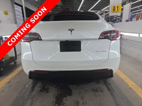 More photos of 2021 Tesla Model Y Long Range at Auto Boutique Ohio, OH