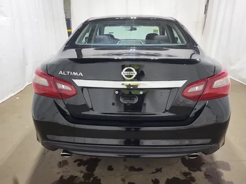 More photos of 2018 Nissan Altima 2.5 S at Auto Boutique Ohio, OH