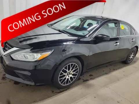 Black 2018 Nissan Altima 2.5 S for sale in Columbus, OH