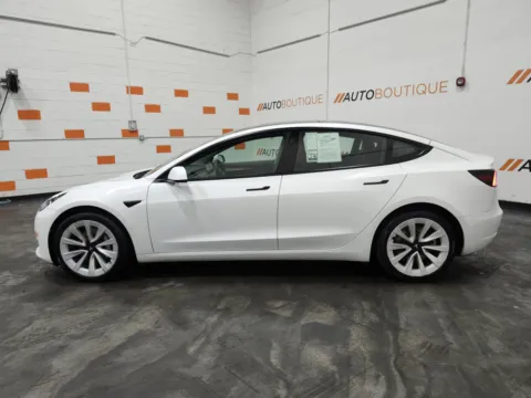 More photos of 2023 Tesla Model 3 at Auto Boutique Ohio, OH