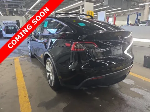 More photos of 2021 Tesla Model Y Long Range at Auto Boutique Ohio, OH