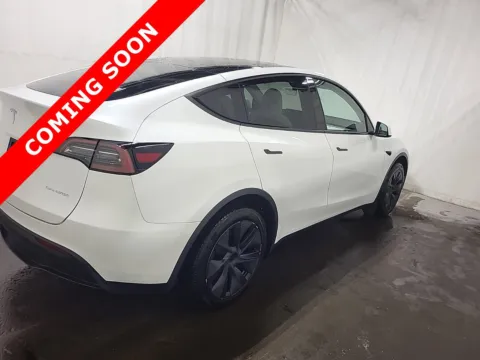 More photos of 2024 Tesla Model Y Long Range at Auto Boutique Ohio, OH