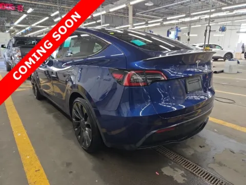 More photos of 2022 Tesla Model Y Performance at Auto Boutique Ohio, OH