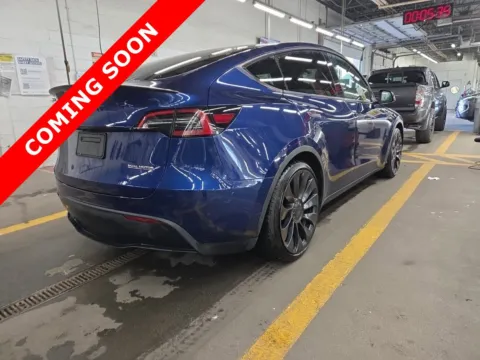 More photos of 2022 Tesla Model Y Performance at Auto Boutique Ohio, OH