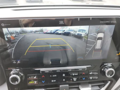 More photos of 2022 Toyota Highlander Hybrid Limited at Auto Boutique Ohio, OH