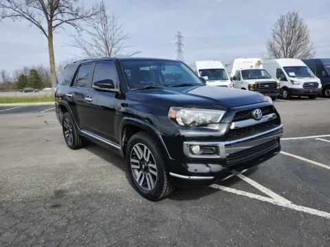 More photos of 2018 Toyota 4Runner Limited at Auto Boutique Ohio, OH