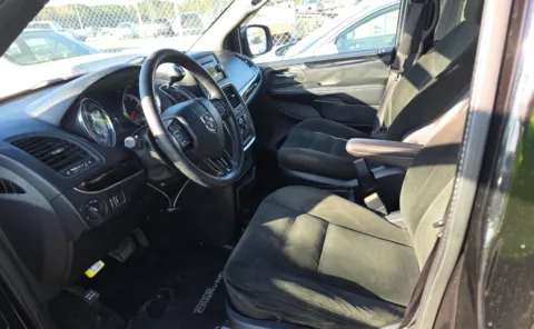 More photos of 2016 Dodge Grand Caravan SE Plus at Auto Boutique Ohio, OH