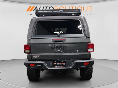 More photos of 2022 Jeep Gladiator Sport S at Auto Boutique Ohio, OH