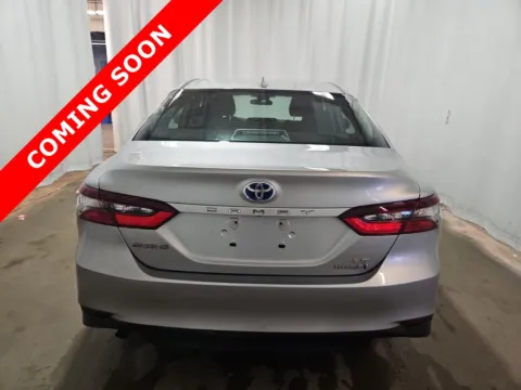 More photos of 2022 Toyota Camry Hybrid LE at Auto Boutique Ohio, OH