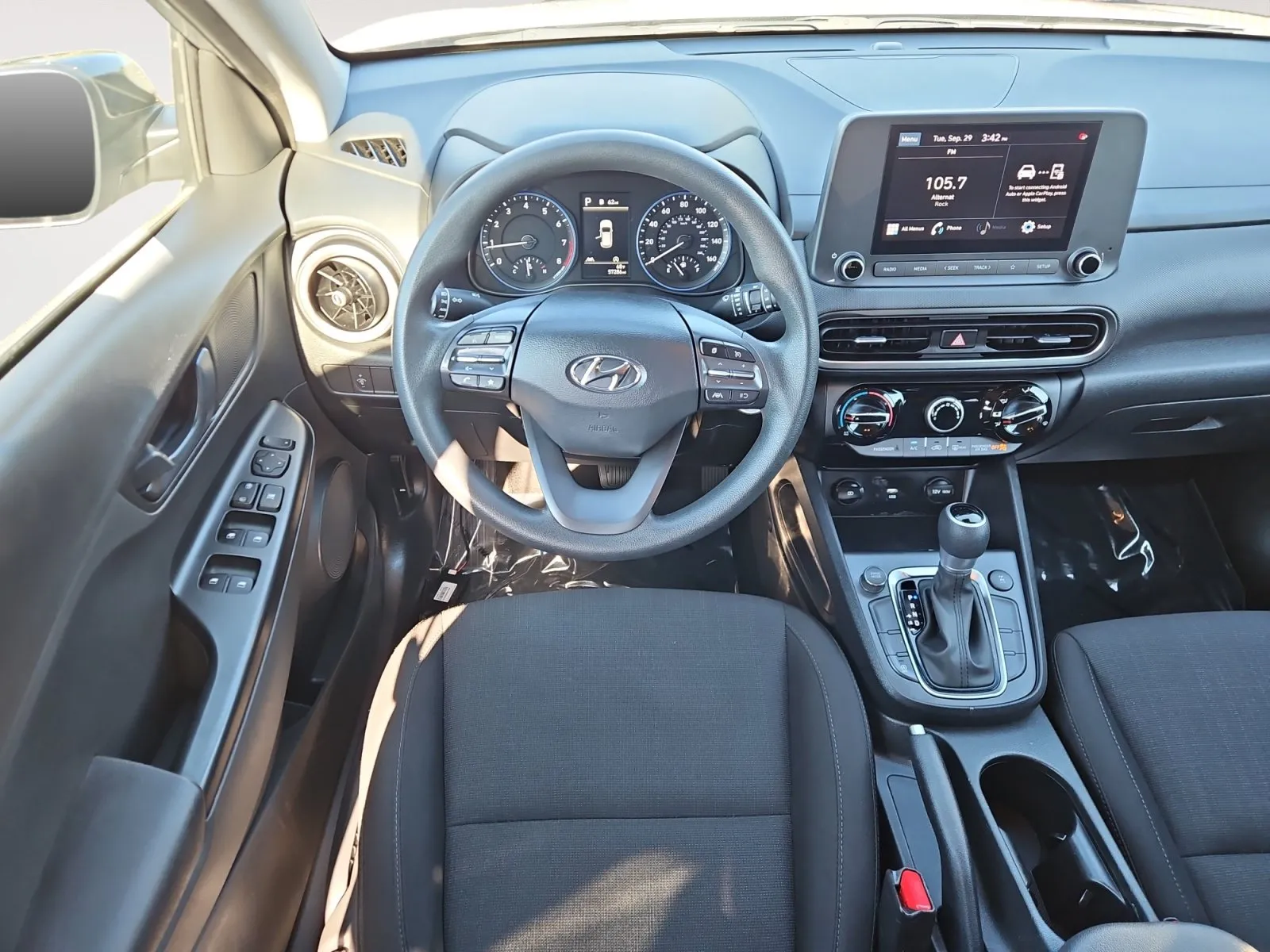 Hyundai Kona photo 10