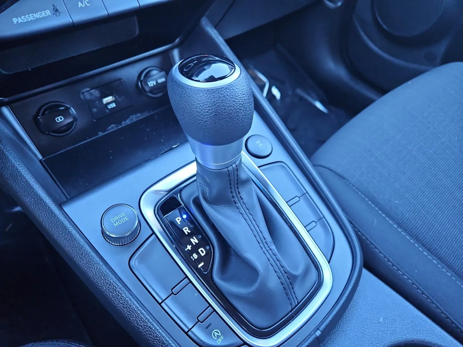 Hyundai Kona photo 21