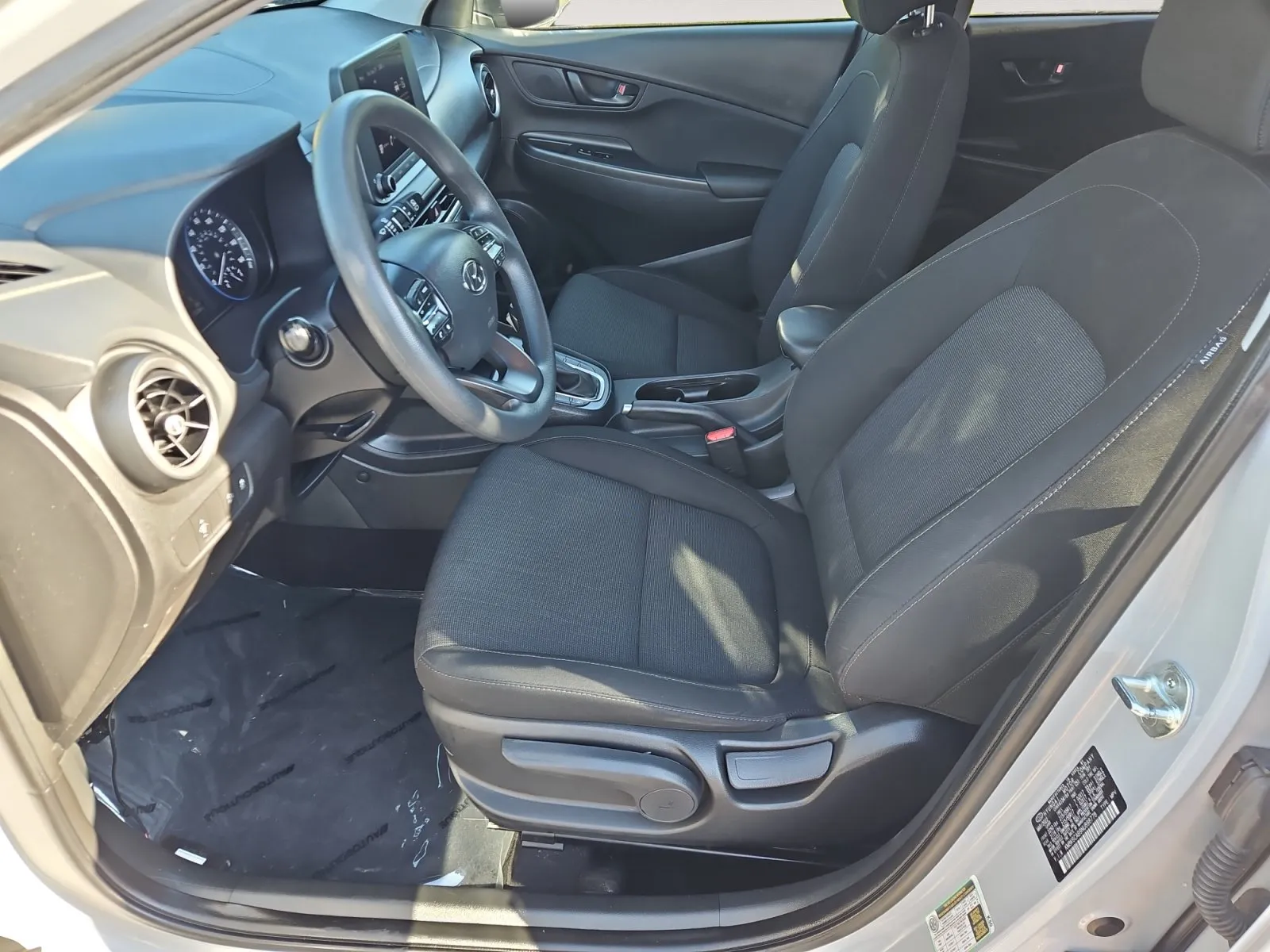 Hyundai Kona photo 9