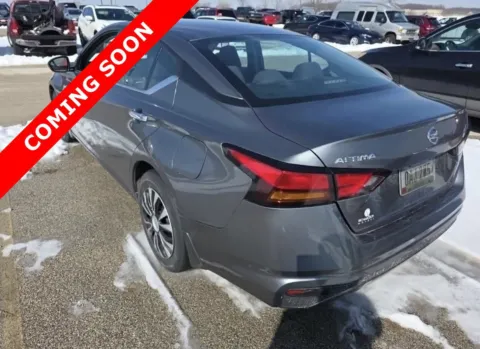 More photos of 2021 Nissan Altima 2.5 S at Auto Boutique Ohio, OH