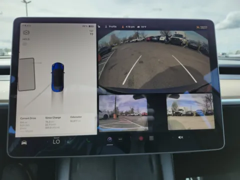 More photos of 2022 Tesla Model 3 at Auto Boutique Ohio, OH