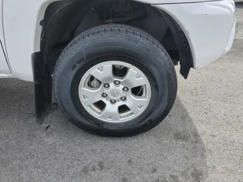 More photos of 2013 Toyota Tacoma PreRunner at Auto Boutique Ohio, OH