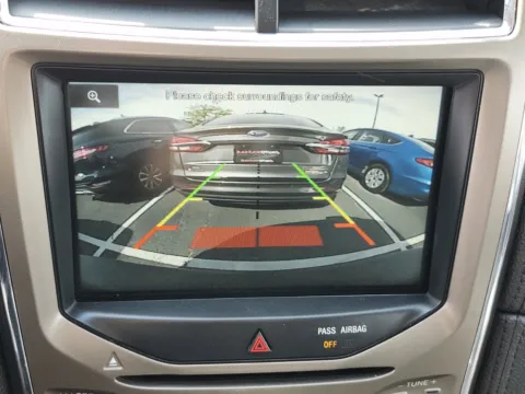 More photos of 2014 Lincoln MKX at Auto Boutique Ohio, OH