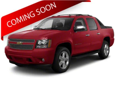 White 2010 Chevrolet Avalanche LTZ for sale in Columbus, OH