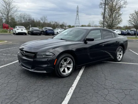 More photos of 2015 Dodge Charger SE at Auto Boutique Ohio, OH