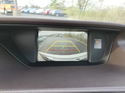 More photos of 2017 Lexus ES 350 at Auto Boutique Ohio, OH