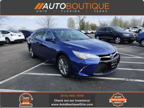 Blue 2016 Toyota Camry SE for sale in Columbus, OH