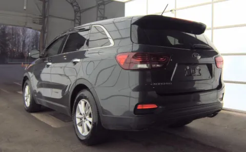 More photos of 2019 Kia Sorento LX at Auto Boutique Ohio, OH